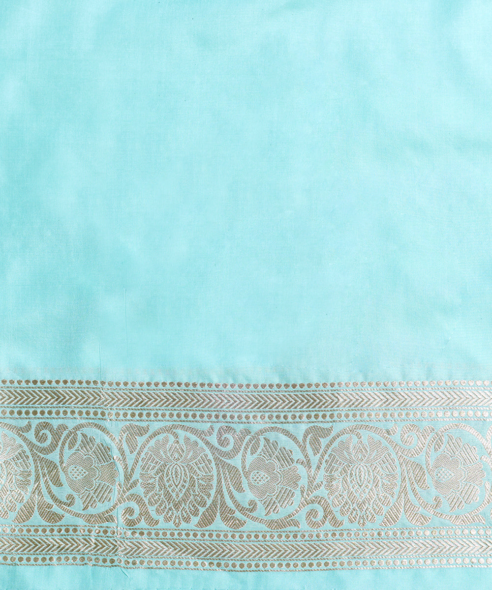Handloom_Light_Sky_Blue_Pure_Katan_Silk_Banarasi_Saree_With_Border_WeaverStory_05
