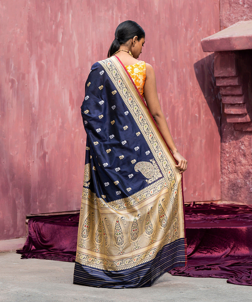 Handloom_Navy_Blue_Pure_Katan_Silk_Banarasi_Saree_Booti_With_Meenakari_Booti_WeaverStory_03