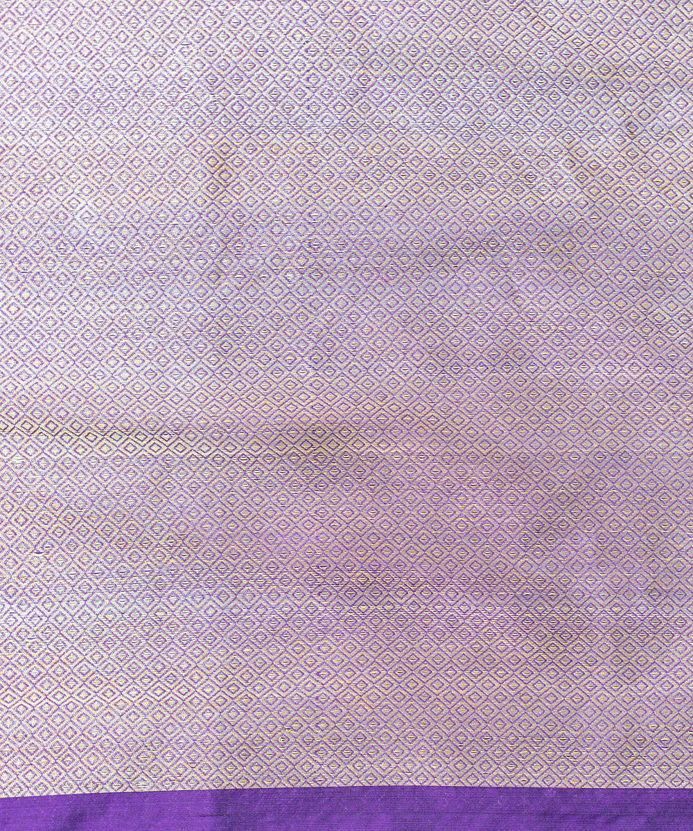 Handloom_Violet_Pure_Katan_Silk_Banarasi_Saree_With_Kadhwa_Border_WeaverStory_05