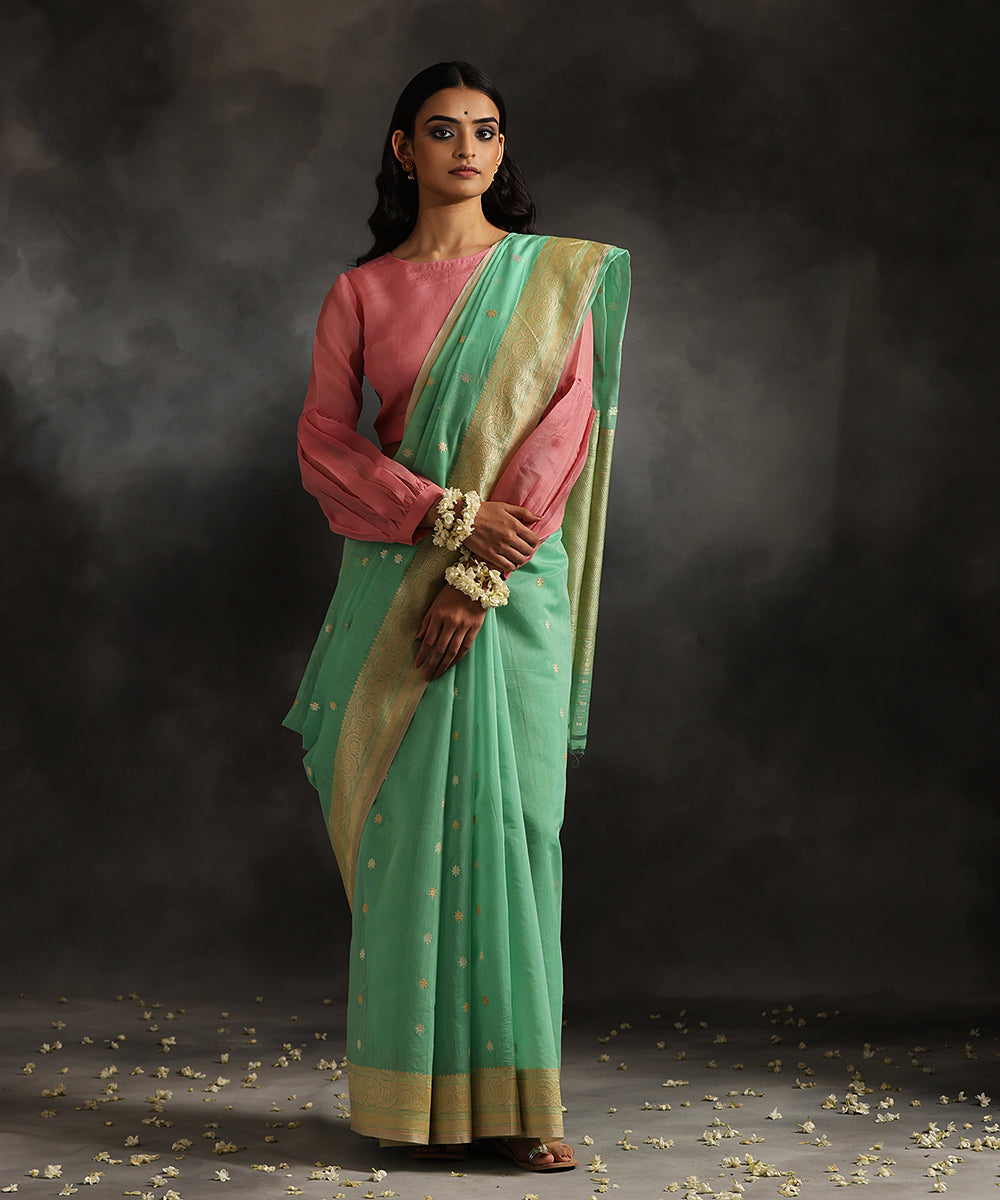 Handloom_Pastel_Green_Pure_Cotton_Banarasi_Saree_With_Sona_Rupa_Booti_And_Kadhwa_Border_WeaverStory_02