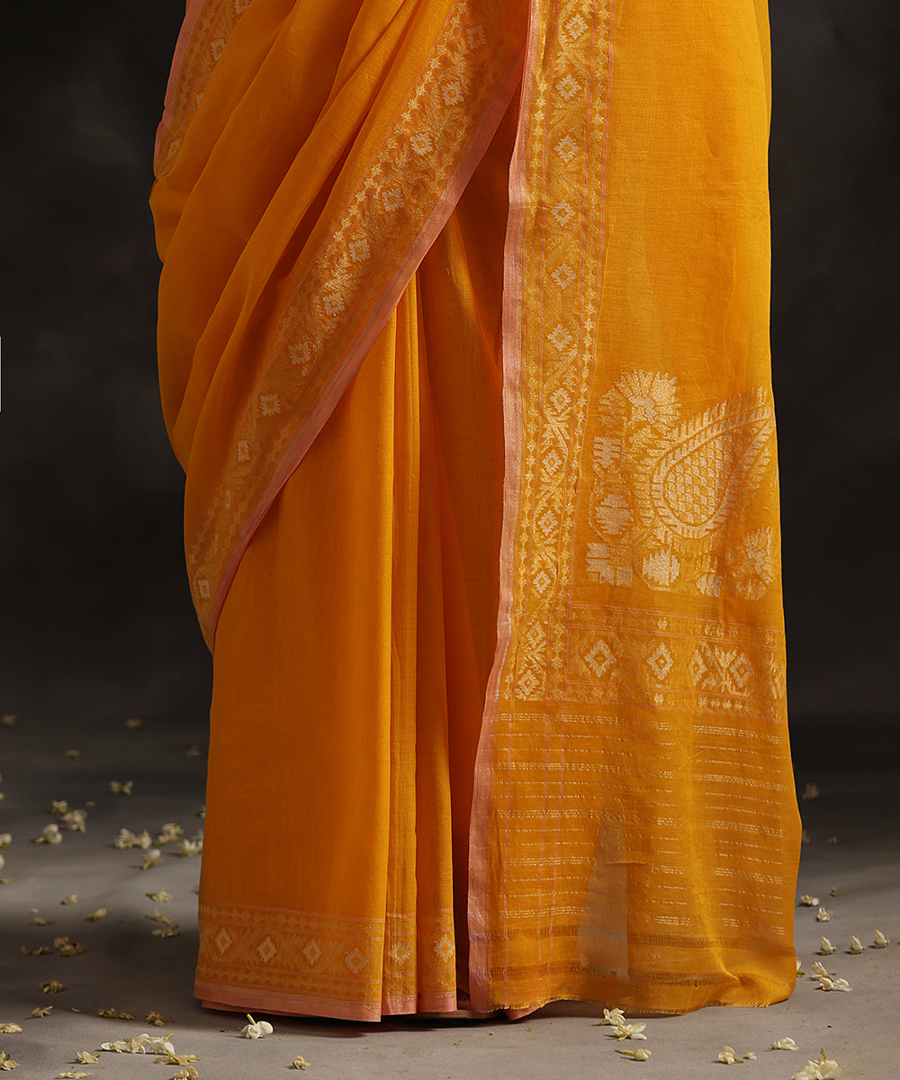 Mustard_Handloom_Pure_Cotton_Jamdani_Plain_Banarasi_Saree_With_Koniya_Design_WeaverStory_04