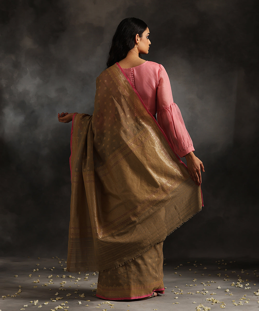 Handloom_Pastel_Khaki_Pure_Cotton_Jamdani_Banarasi_Saree_With_Sona_Rupa_Cutwork_Booti_WeaverStory_03