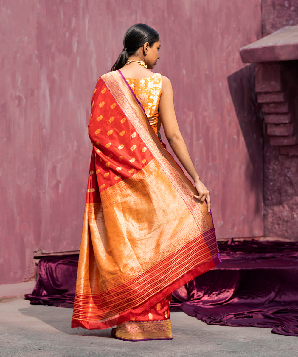 Handloom_Red_Pure_Katan_Silk_Banarasi_Saree_With_Cutwork_Booti_WeaverStory_03