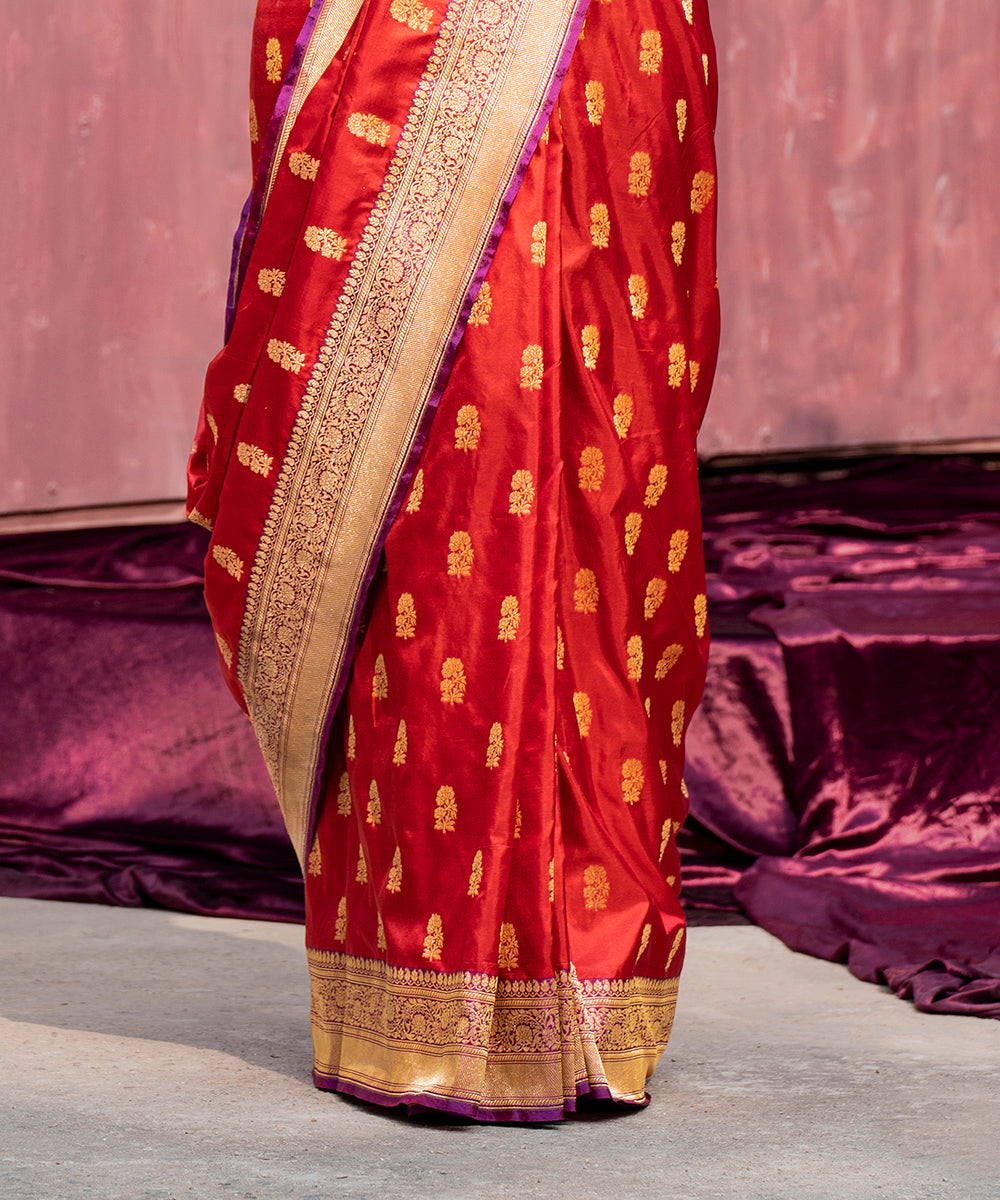 Handloom_Red_Pure_Katan_Silk_Banarasi_Saree_With_Cutwork_Booti_WeaverStory_04