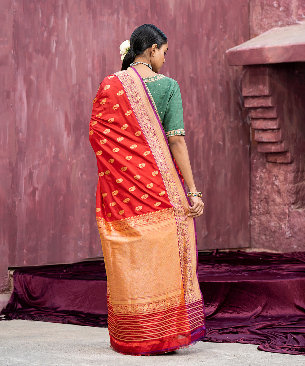 Red_Handloom_Pure_Katan_Silk_Banarasi_Saree_With_Cutwork_Booti_WeaverStory_03