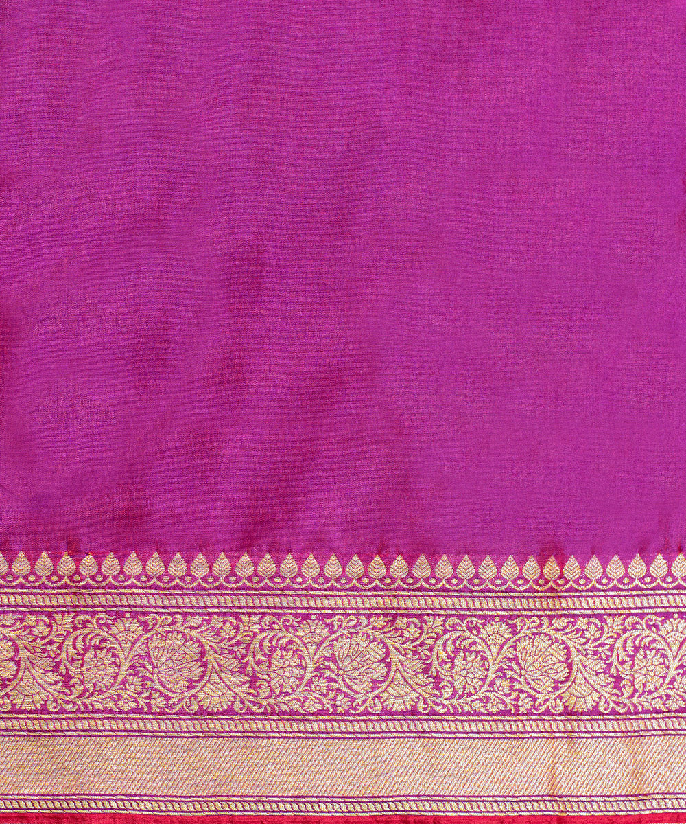 Red_Handloom_Pure_Katan_Silk_Banarasi_Saree_With_Cutwork_Booti_WeaverStory_05