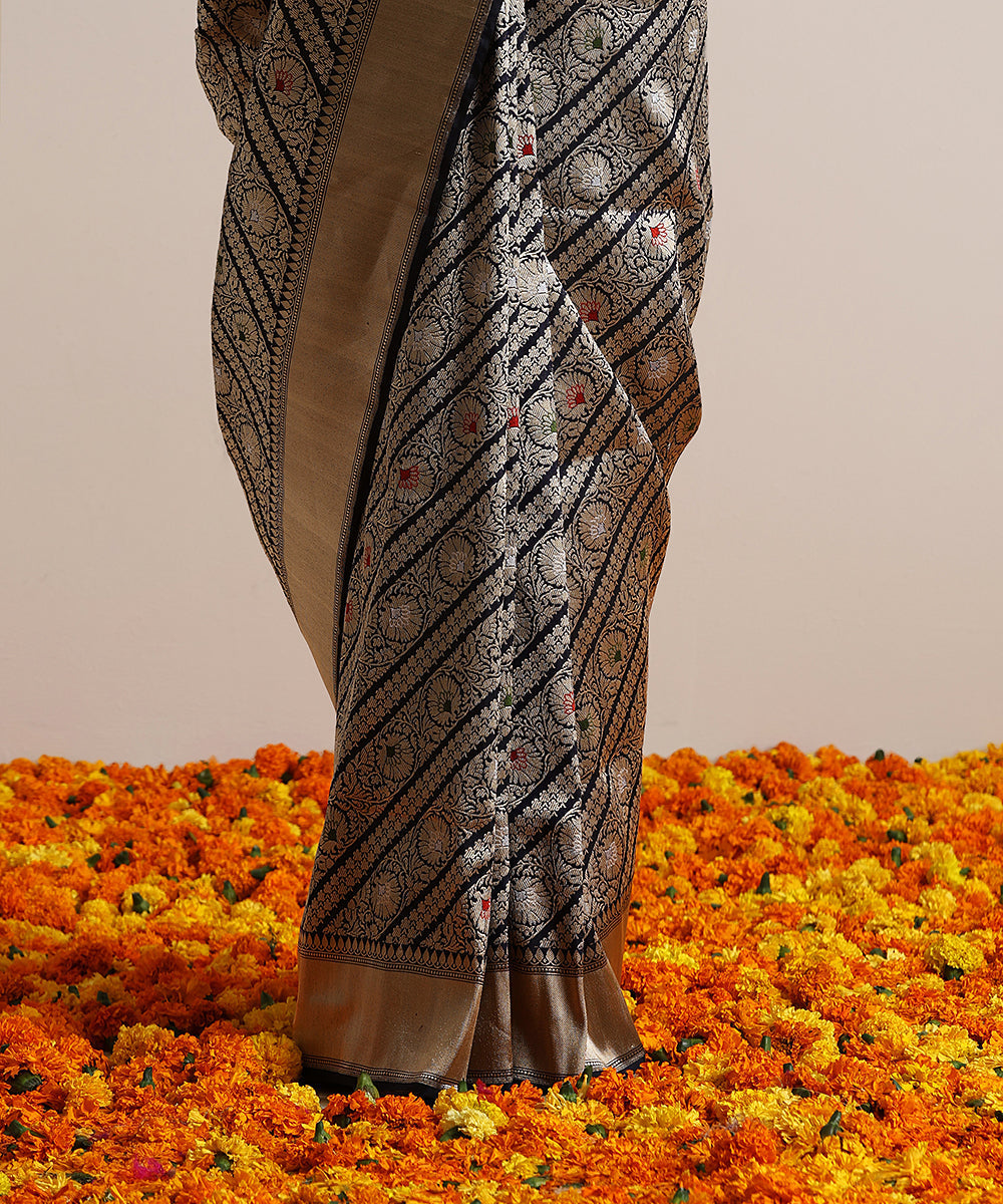 Handloom_Black_Pure_Katan_Silk_Banarasi_Kimkhab_Saree_With_Meenakari_WeaverStory_04