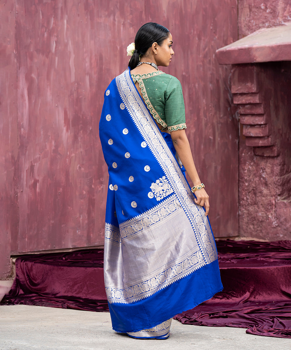 Cobalt_Blue_Handloom_Pure_Katan_Silk_Banarasi_Saree_With_Chand_Boota_WeaverStory_03
