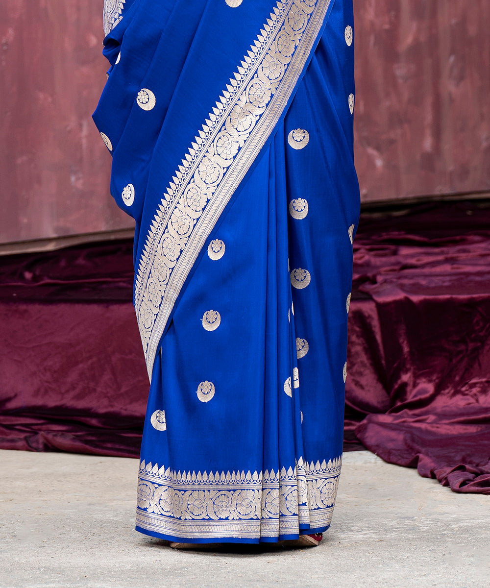 Cobalt_Blue_Handloom_Pure_Katan_Silk_Banarasi_Saree_With_Chand_Boota_WeaverStory_04