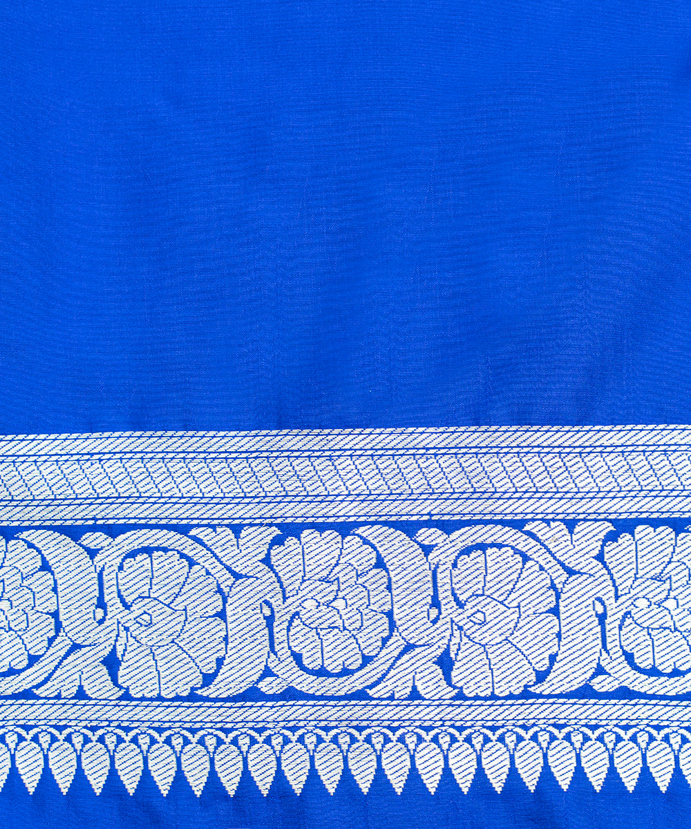 Cobalt_Blue_Handloom_Pure_Katan_Silk_Banarasi_Saree_With_Chand_Boota_WeaverStory_05