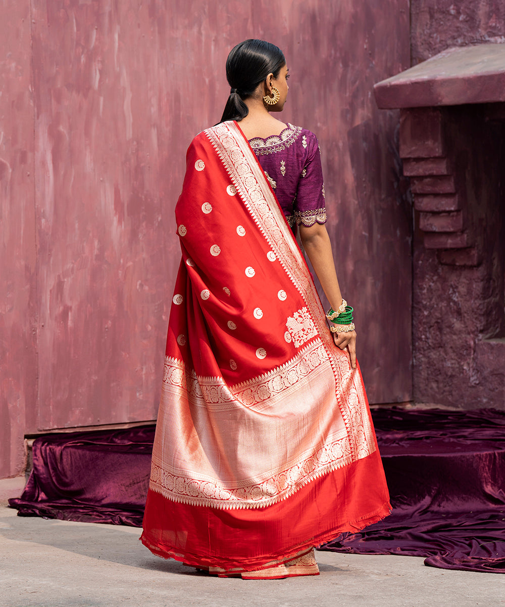 Red_Handloom_Pure_Katan_Silk_Banarasi_Saree_With_Chand_Boota_WeaverStory_03