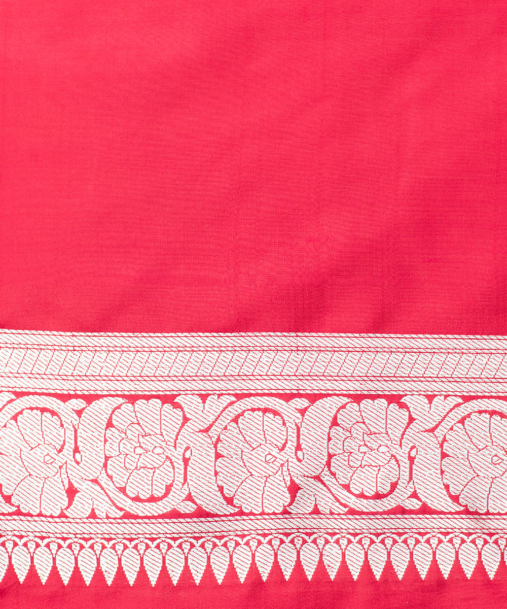 Red_Handloom_Pure_Katan_Silk_Banarasi_Saree_With_Chand_Boota_WeaverStory_05