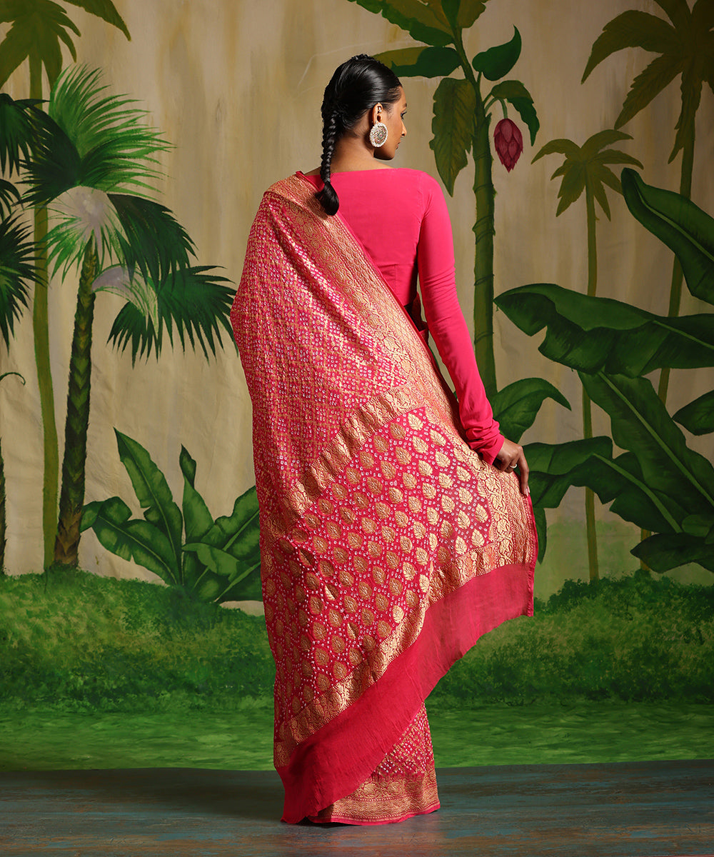 Handloom_Pink_Pure_Georgette_Banarasi_Bandhej_Saree_With_Zari_Jaal_WeaverStory_03