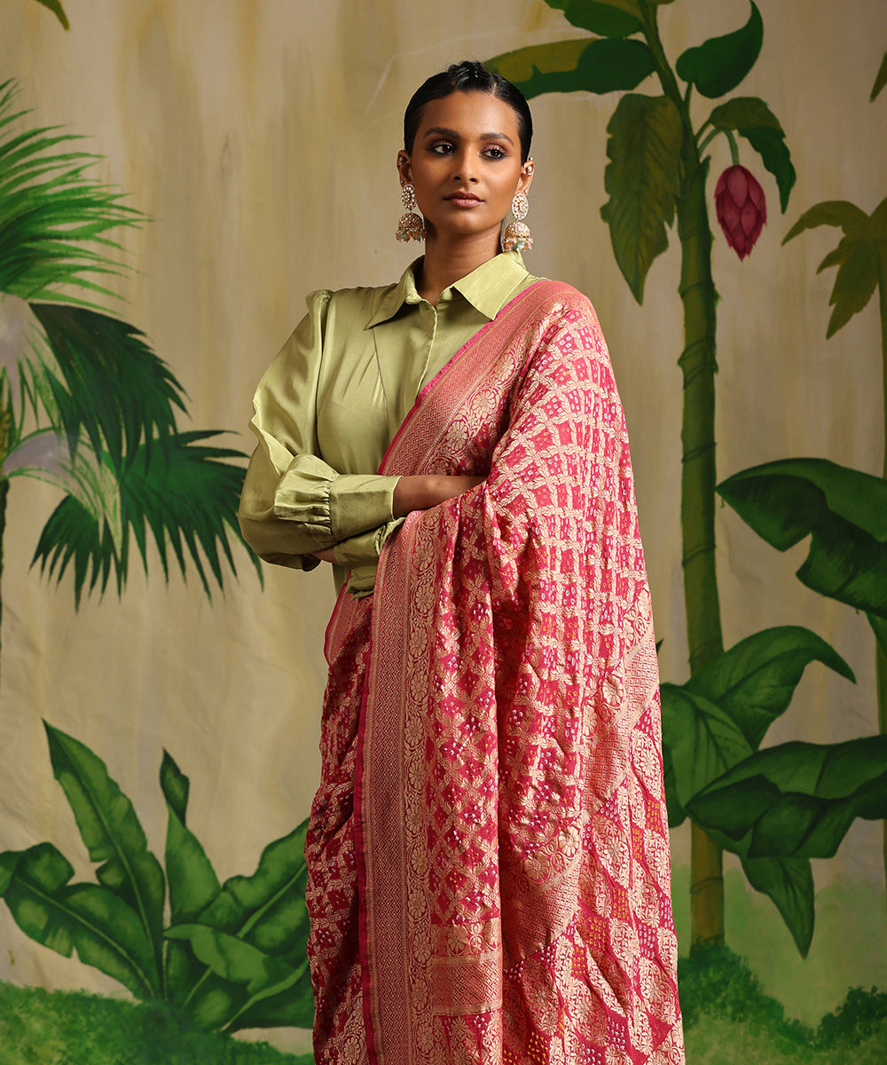 Handloom_Punch_Pink_Pure_Georgette_Banarasi_Bandhej_Saree_With_All_Over_Cutwork_Jaal_WeaverStory_01