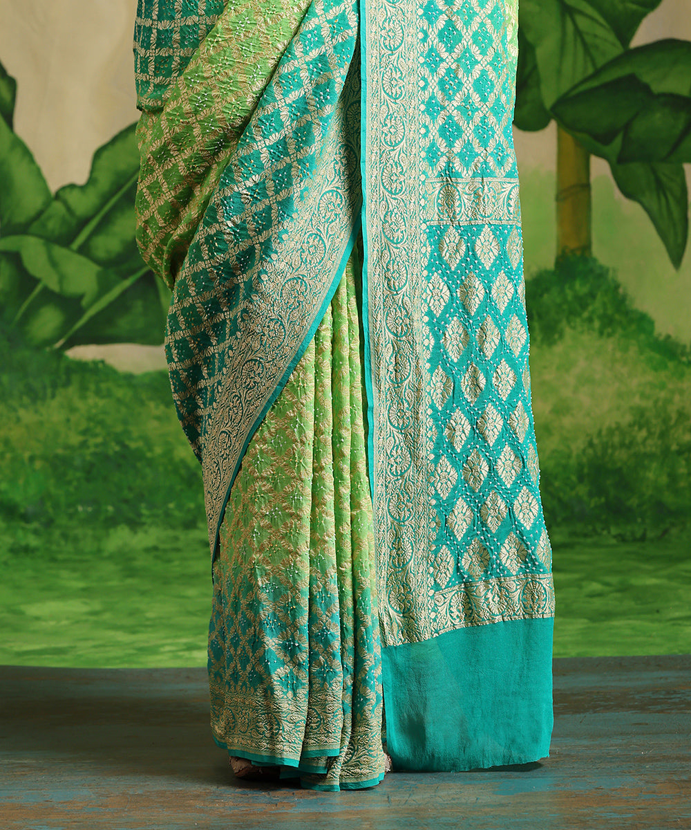 Turquoise_And_Neon_Green_Handloom_Pure_Georgette_Banarasi_Bandhej_Saree_With_Zari_Jaal_WeaverStory_04
