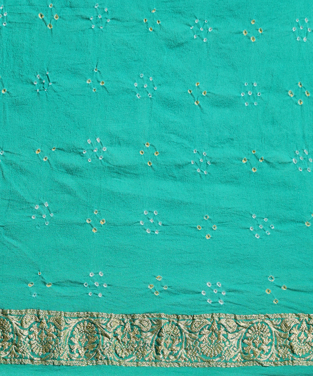 Turquoise_And_Neon_Green_Handloom_Pure_Georgette_Banarasi_Bandhej_Saree_With_Zari_Jaal_WeaverStory_05