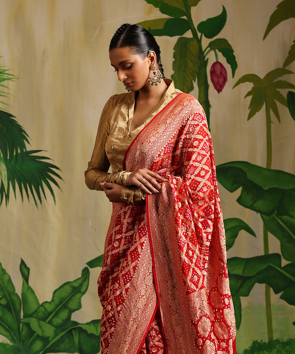 Red_Handloom_Pure_Georgette_Banarasi_Bandhej_Saree_With_All_Over_Cutwork_Jaal_WeaverStory_01