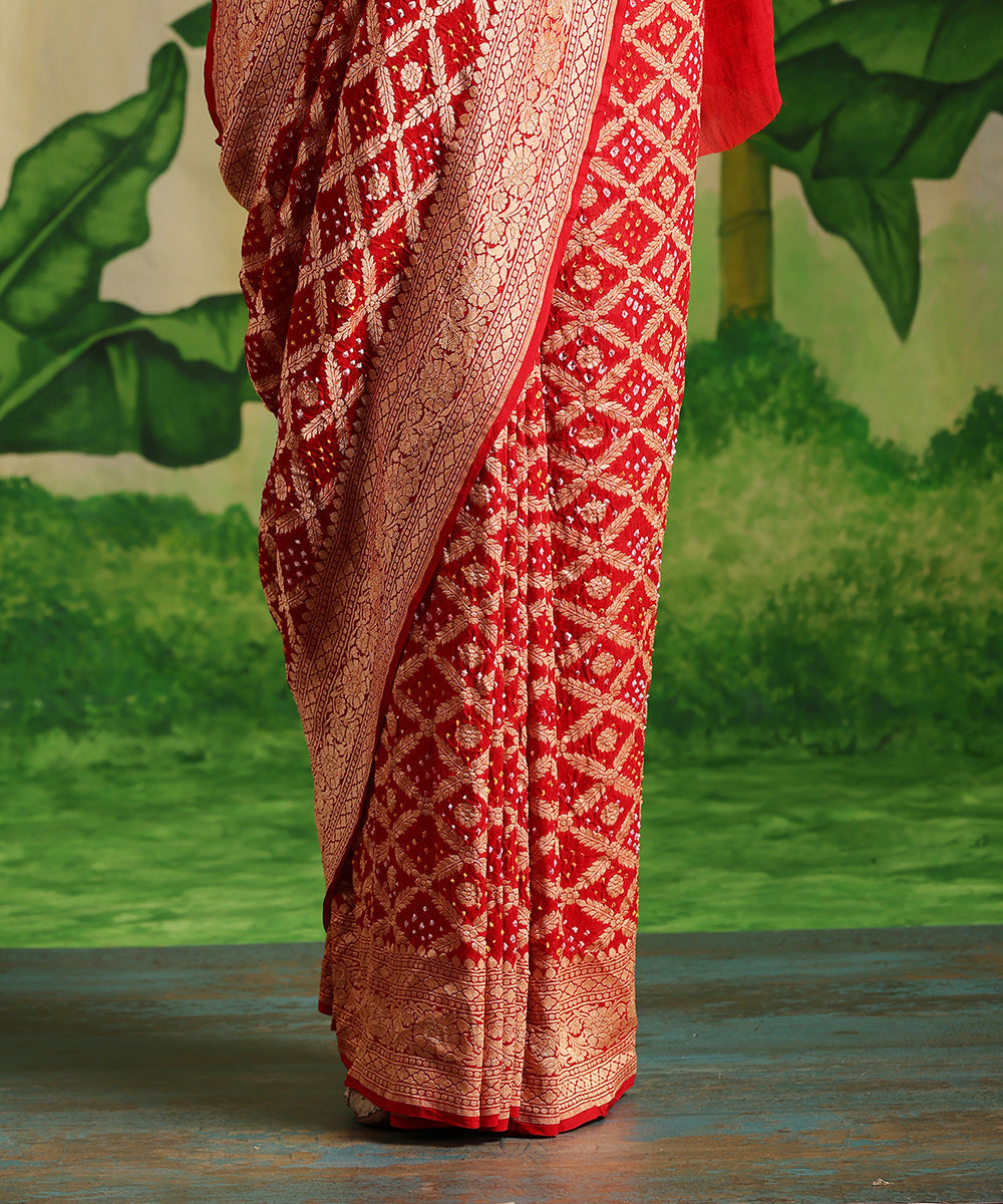 Red_Handloom_Pure_Georgette_Banarasi_Bandhej_Saree_With_All_Over_Cutwork_Jaal_WeaverStory_04