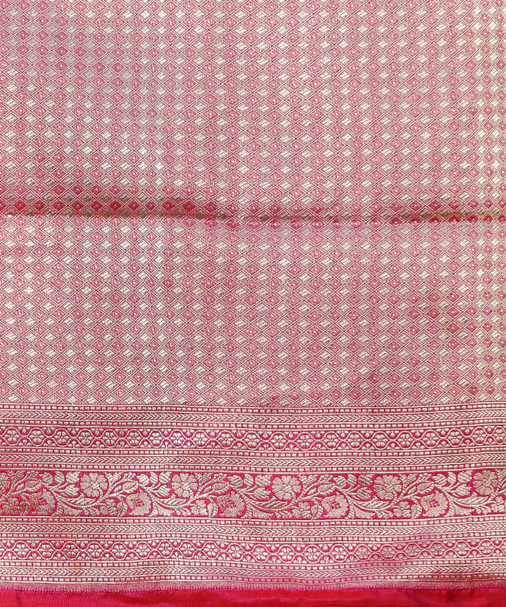 Handloom_Rani_Pink_Pure_Katan_Silk_Banarasi_Saree_With_Single_Zari_Cutwork_Booti_WeaverStory_05
