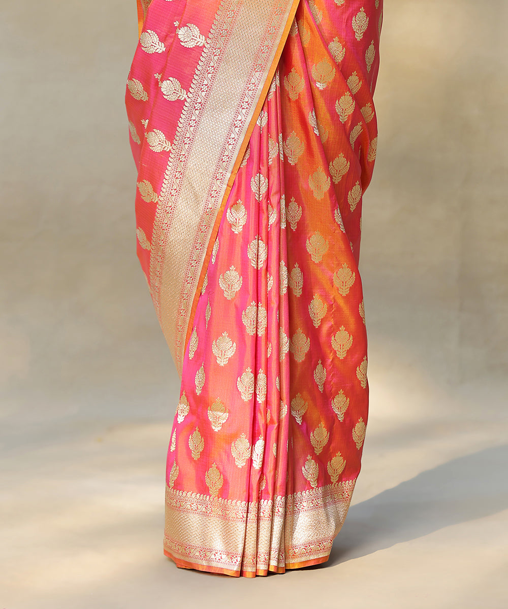 Peach_Double_Shade_Handloom_Pure_Katan_Silk_Banarasi_Saree_With_Single_Zari_Cutwork_Booti_WeaverStory_04