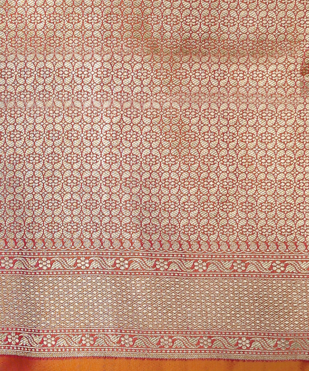 Peach_Double_Shade_Handloom_Pure_Katan_Silk_Banarasi_Saree_With_Single_Zari_Cutwork_Booti_WeaverStory_05