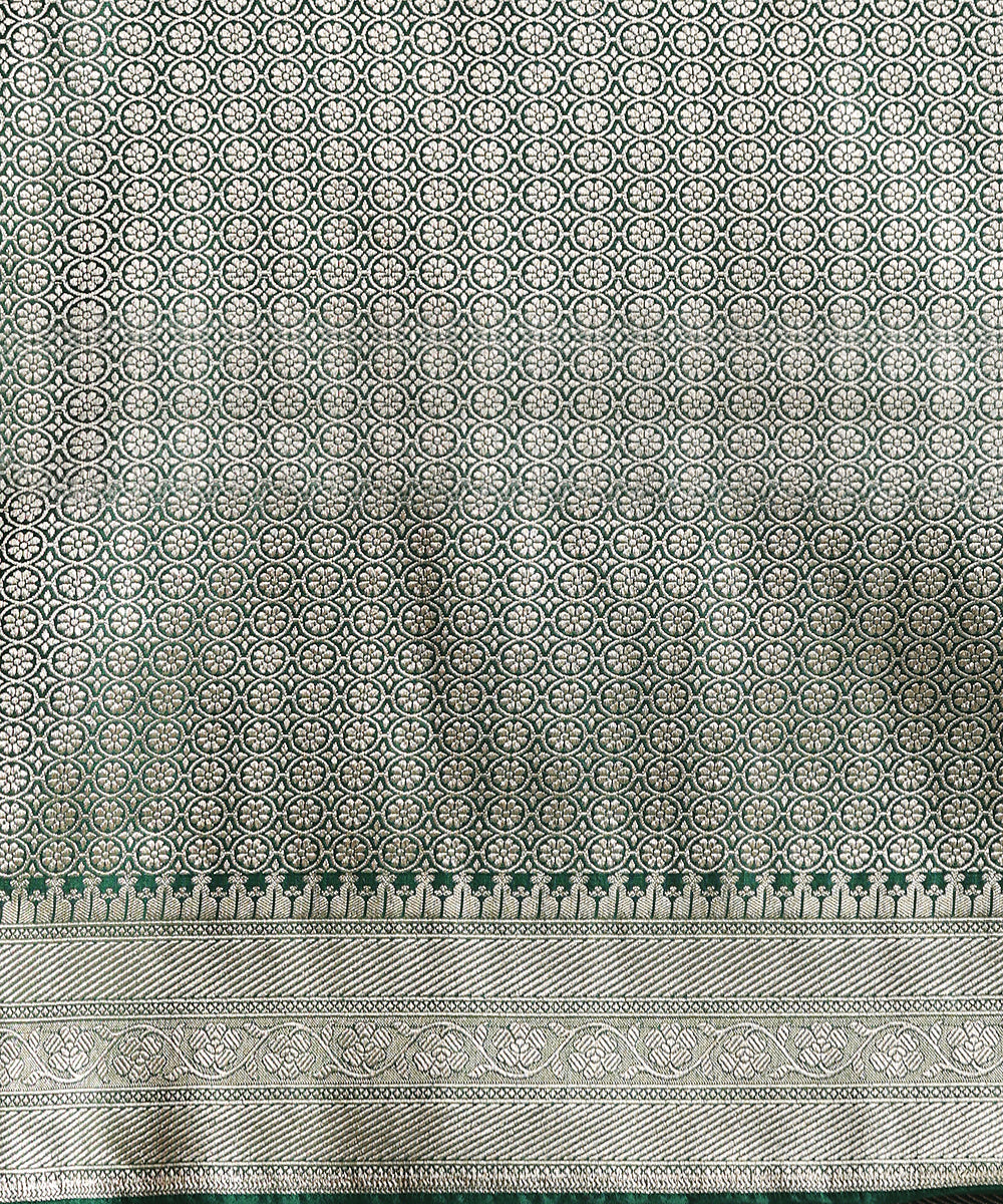 Green_Handloom_Pure_Katan_Silk_Double_Zari_Banarasi_Saree_With_Mughal_Booti_WeaverStory_05