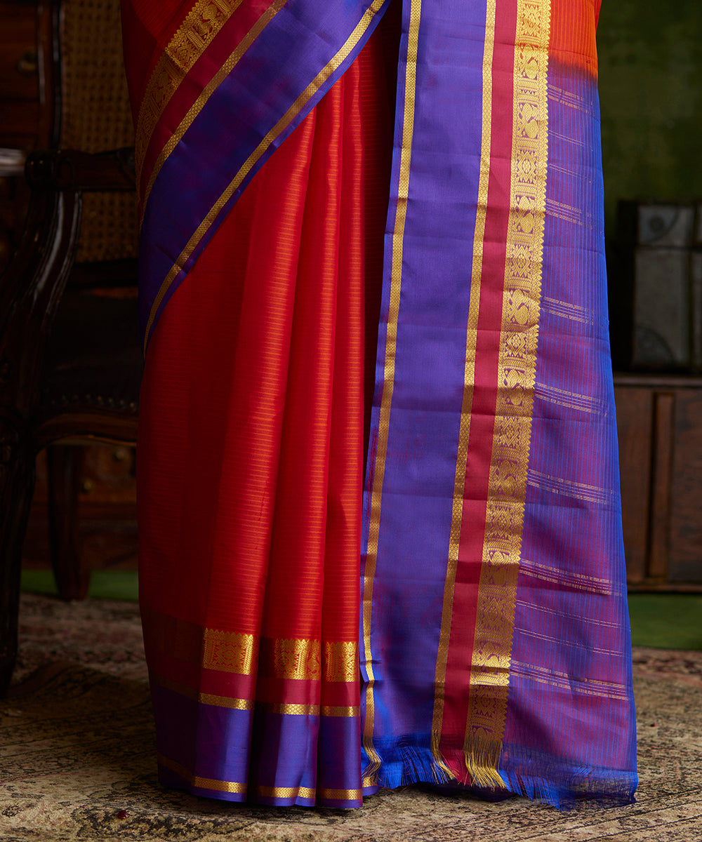 Handloom_Red_And_Orange_Double_Shade_Pure_Silk_Kanjivaram_Saree_With_Double_Color_Border_WeaverStory_04
