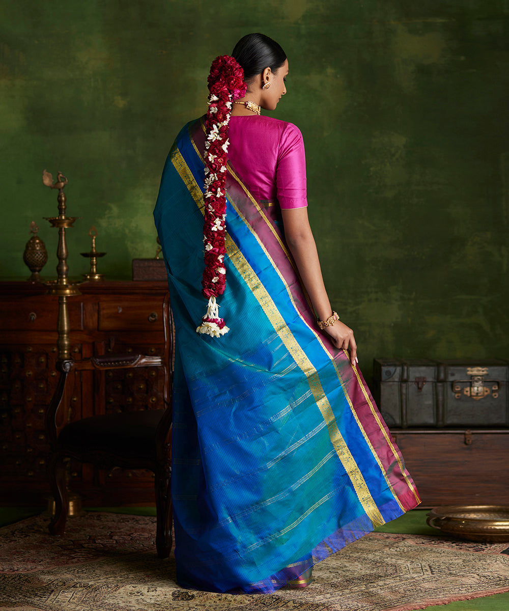 Handloom_Teal_Green_Double_Shade_Pure_Silk_Kanjivaram_Saree_With_Double_Color_Border_WeaverStory_03