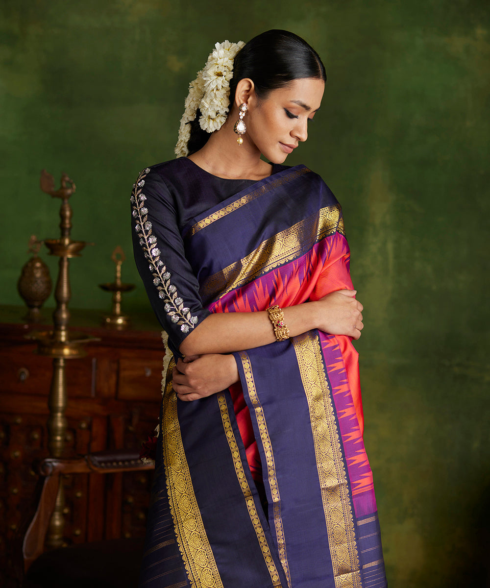 Handloom_Hot_Pink_Double_Shade_Pure_Silk_Kanjivaram_Saree_With_Navy_Blue_Big_Border_WeaverStory_01