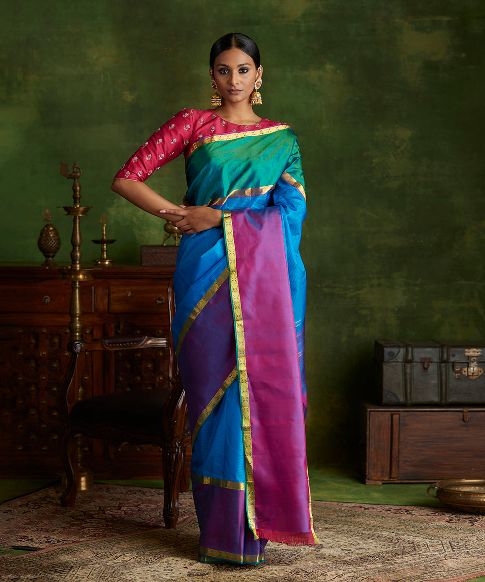 Handloom_Cobalt_Blue_Pure_Silk_Kanjivaram_Saree_With_Double_Color_Big_Border_WeaverStory_02