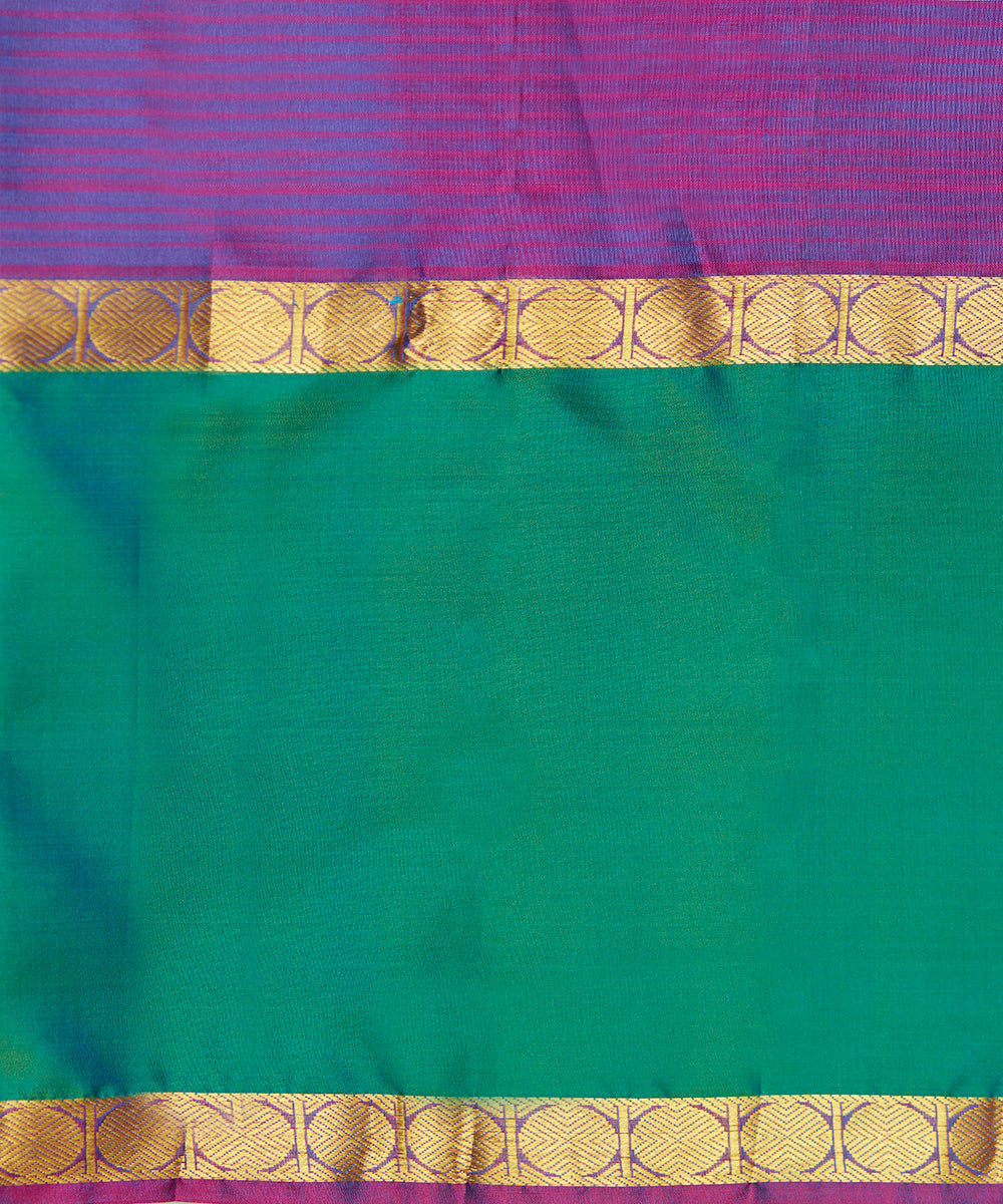 Handloom_Cobalt_Blue_Pure_Silk_Kanjivaram_Saree_With_Double_Color_Big_Border_WeaverStory_06