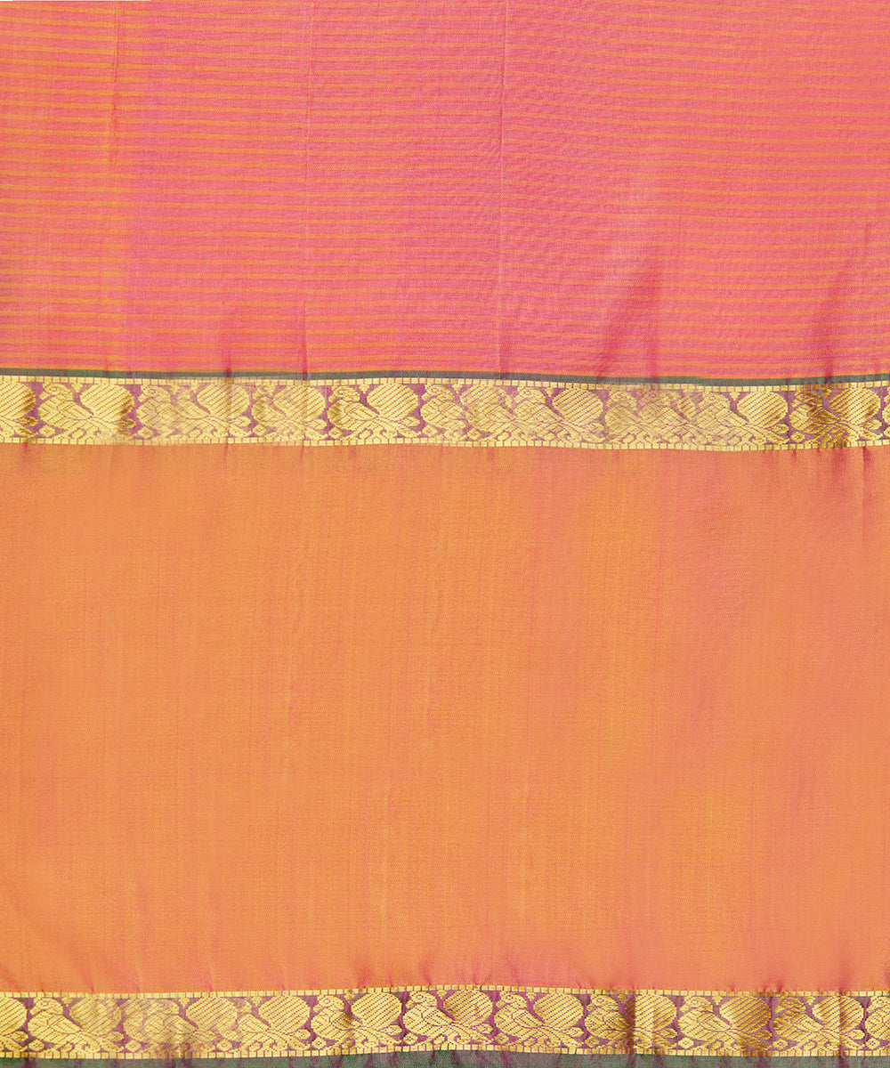 Dark_Purple_Double_Shade_Handloom_Pure_Silk_Kanjivaram_Saree_With_Double_Color_Big_Border_WeaverStory_06