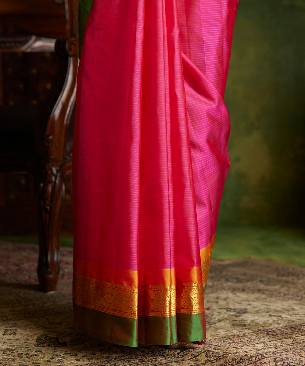 Handloom_Hot_Pink_Double_Shade_Pure_Silk_Kanjivaram_Saree_With_Double_Color_Border_WeaverStory_04