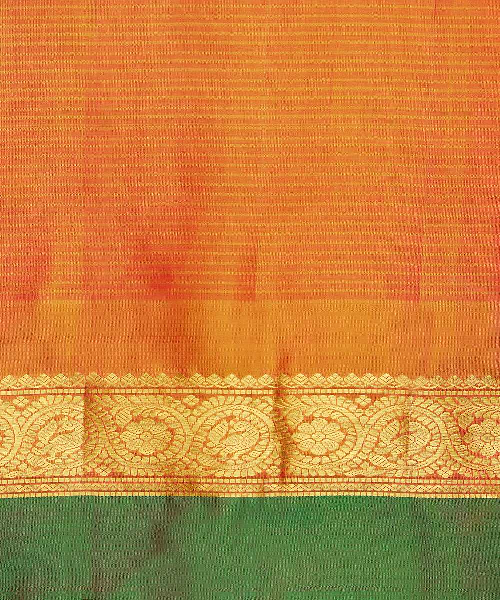 Handloom_Hot_Pink_Double_Shade_Pure_Silk_Kanjivaram_Saree_With_Double_Color_Border_WeaverStory_06