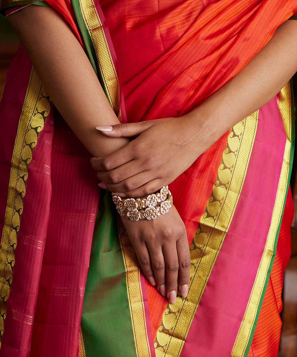 Handloom_Red_Pure_Silk_Kanjivaram_Saree_With_Hot_Pink_Border_WeaverStory_05