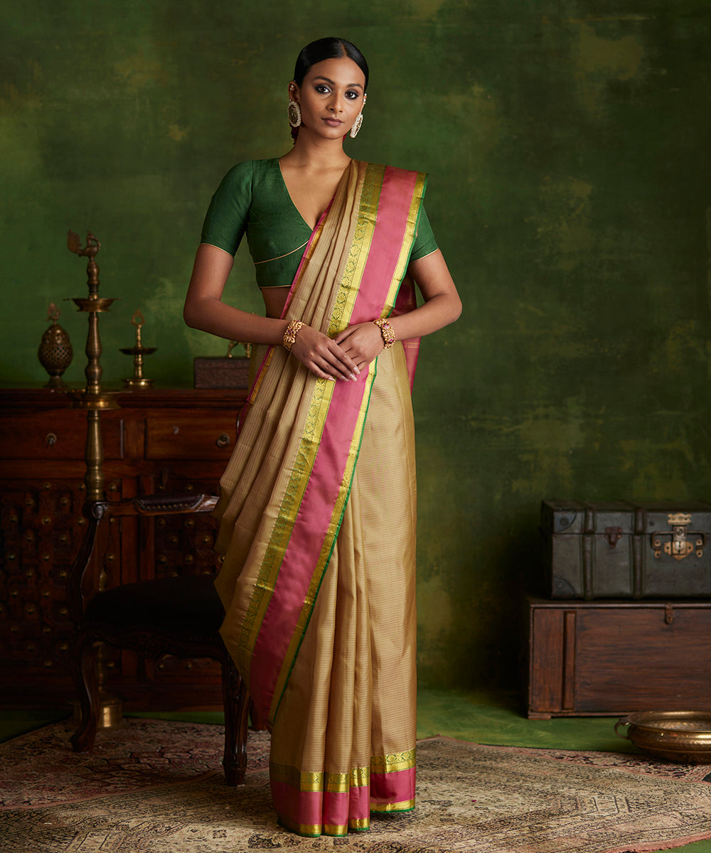 Handloom_Pastel_Heena_Green_Double_Shade_Pure_Silk_Kanjivaram_Saree_WeaverStory_02