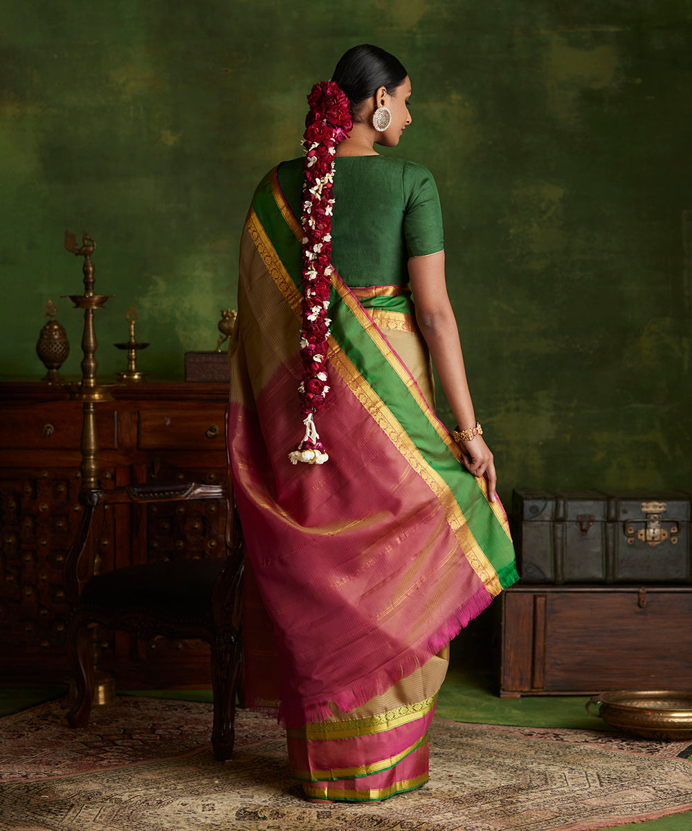 Handloom_Pastel_Heena_Green_Double_Shade_Pure_Silk_Kanjivaram_Saree_WeaverStory_03