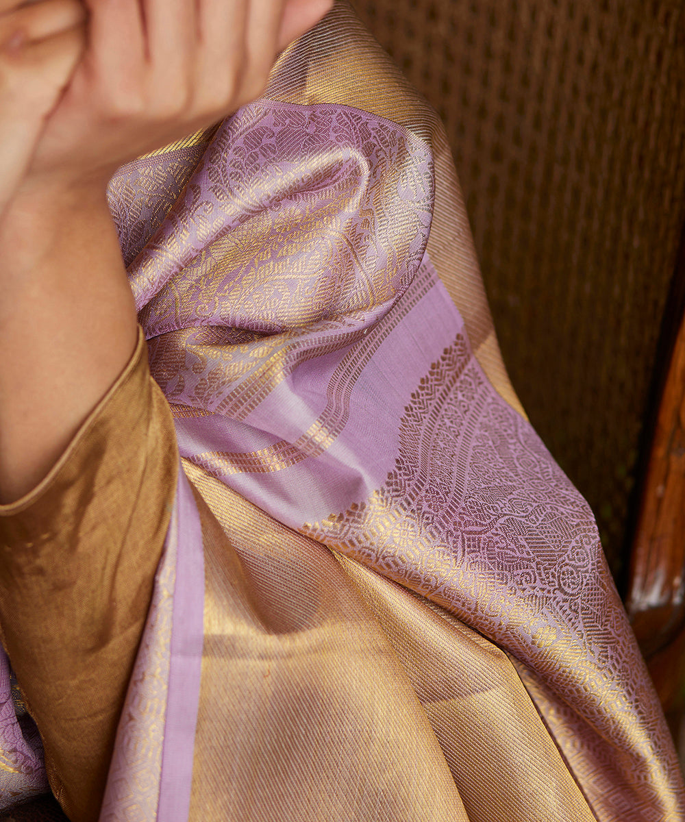 Handloom_Lavender_Pure_Silk_Kanjivaram_Saree_With_All_Over_Shikargah_Zari_Work_WeaverStory_05