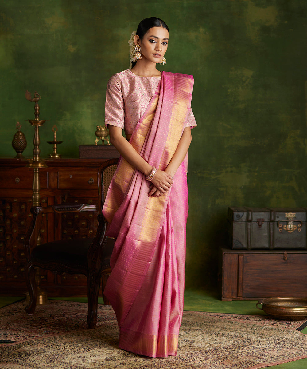 Handloom_Blush_Pink_Pure_Silk_Kanjivaram_Saree_With_All_Over_Zari_Booti_WeaverStory_02