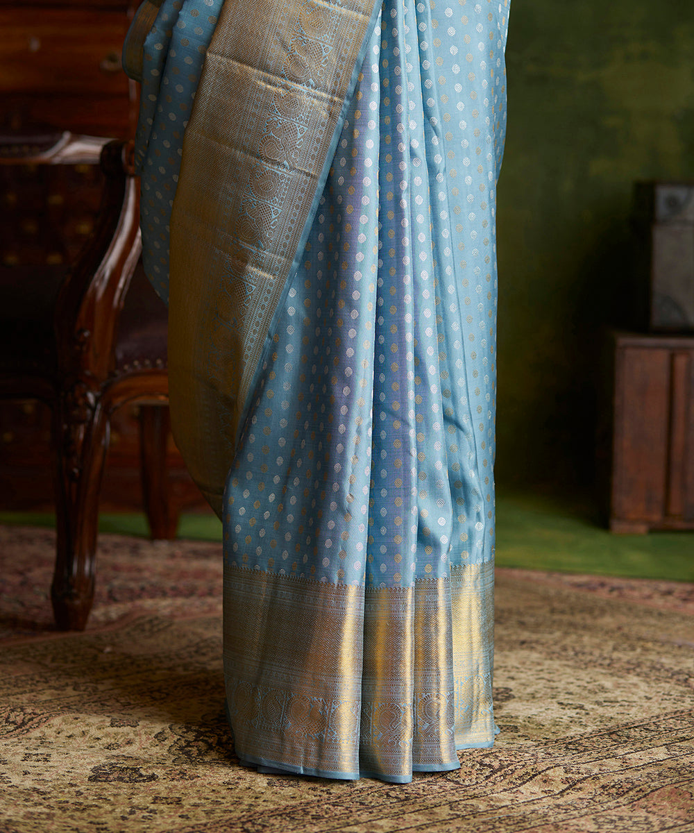 Sky_Blue_Handloom_Pure_Silk_Kanjivaram_Saree_With_Silver_And_Gold_Booti_WeaverStory_04