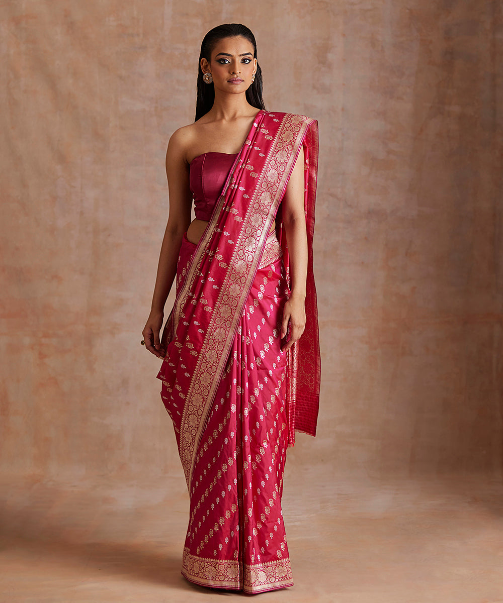 Red_And_Pink_Handloom_Pure_Katan_Silk_Ektara_Banarasi_Saree_With_Sona_Rupa_Booti_WeaverStory_02