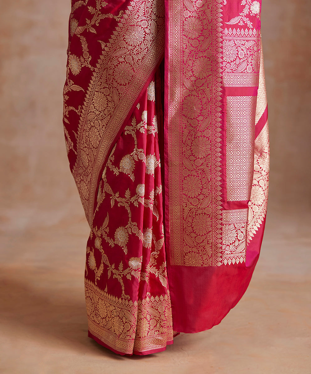Handloom_Pink_Pure_Katan_Silk_Banarasi_Saree_With_Sona_Rupa_Jaal_WeaverStory_04
