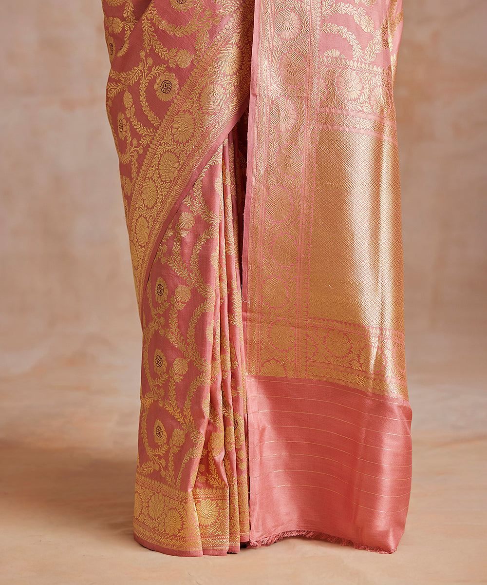Handloom_Peach_Pure_Katan_Silk_Banarasi_Saree_With_Meenakari_Kadhwa_Jaal_WeaverStory_04