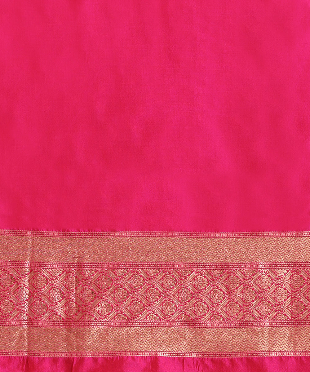 Handloom_Hot_Pink_Pure_Katan_Silk_Tanchoi_Banarasi_Saree_With_Zari_Booti_WeaverStory_05