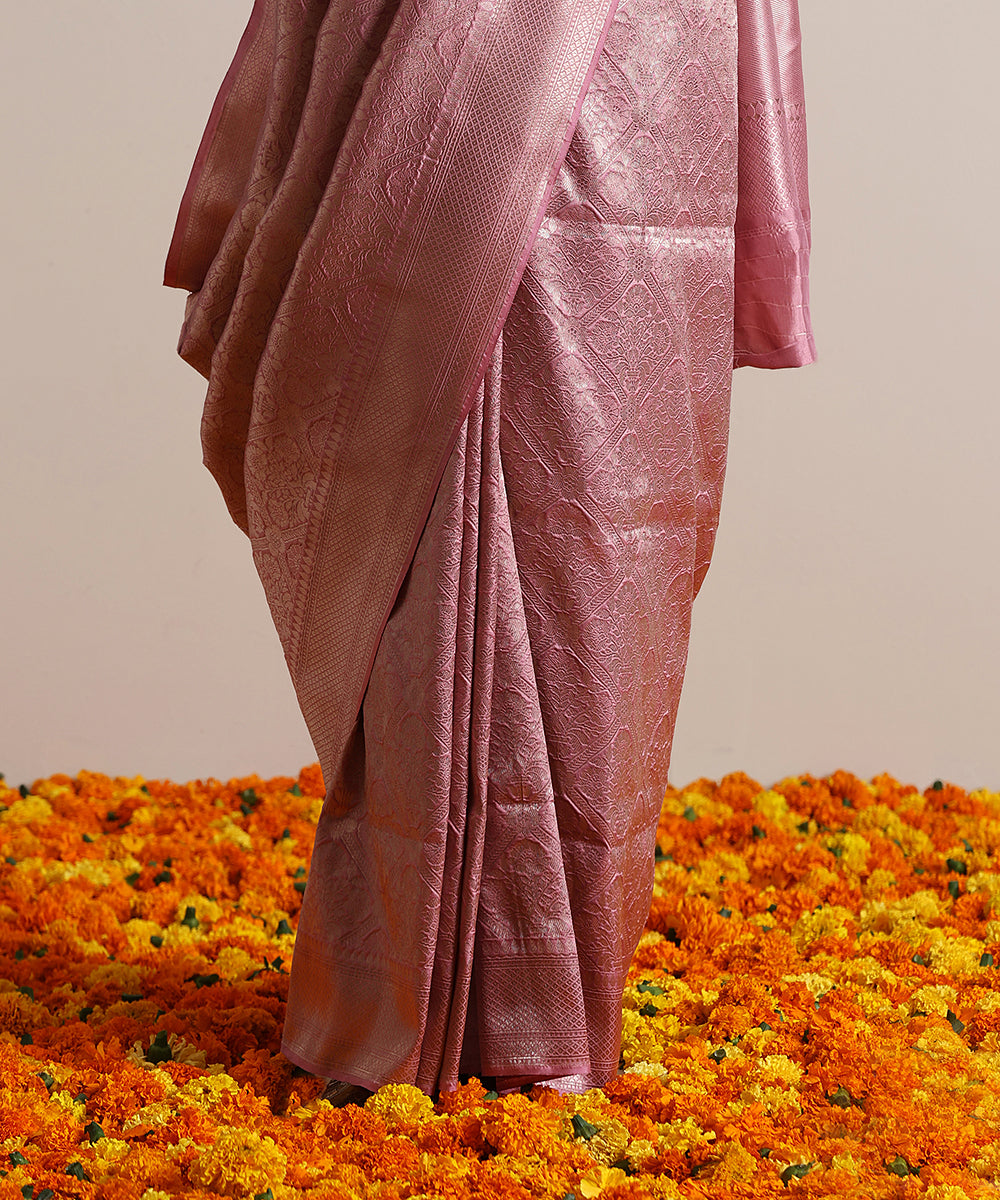 Handloom_Pink_Pure_Katan_Silk_Kimkhab_Banarasi_Saree_With_Zari_WeaverStory_04