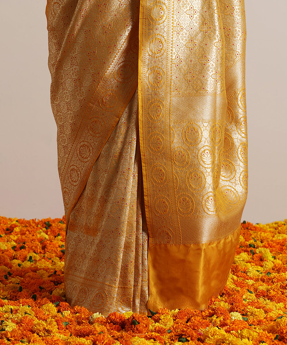 Handloom_Mustard_Pure_Katan_Silk_Kimkhab_Banarasi_Saree_With_Meenakari_WeaverStory_04