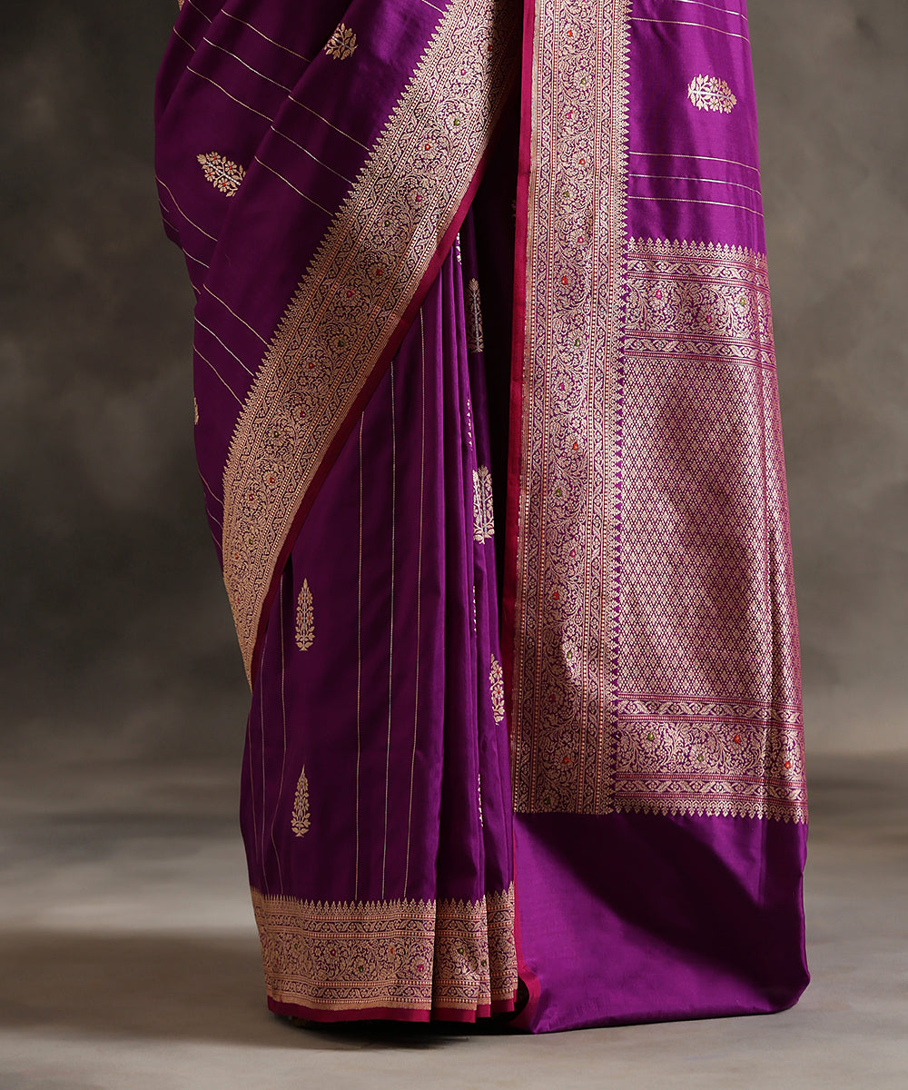Handloom_Purple_Pure_Katan_Silk_Banarasi_Saree_With_Kadhwa_Booti_And_Vertical_Zari_Stripes_WeaverStory_04