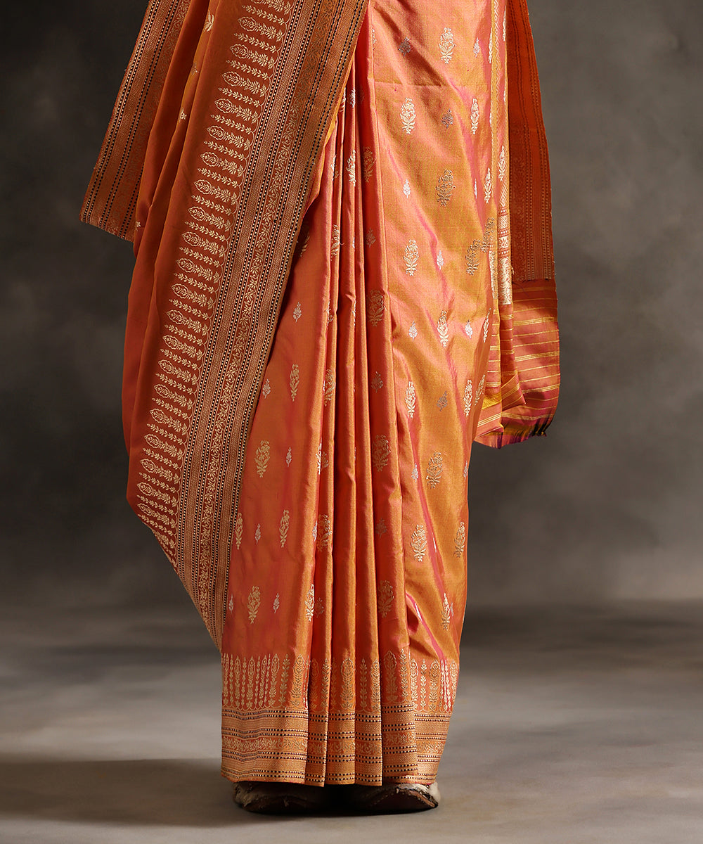 Handloom_Yellow_And_Pink_Dual_Tone_Banarasi_Saree_With_Open_Zari_Border_And_Purple_Blouse_WeaverStory_04