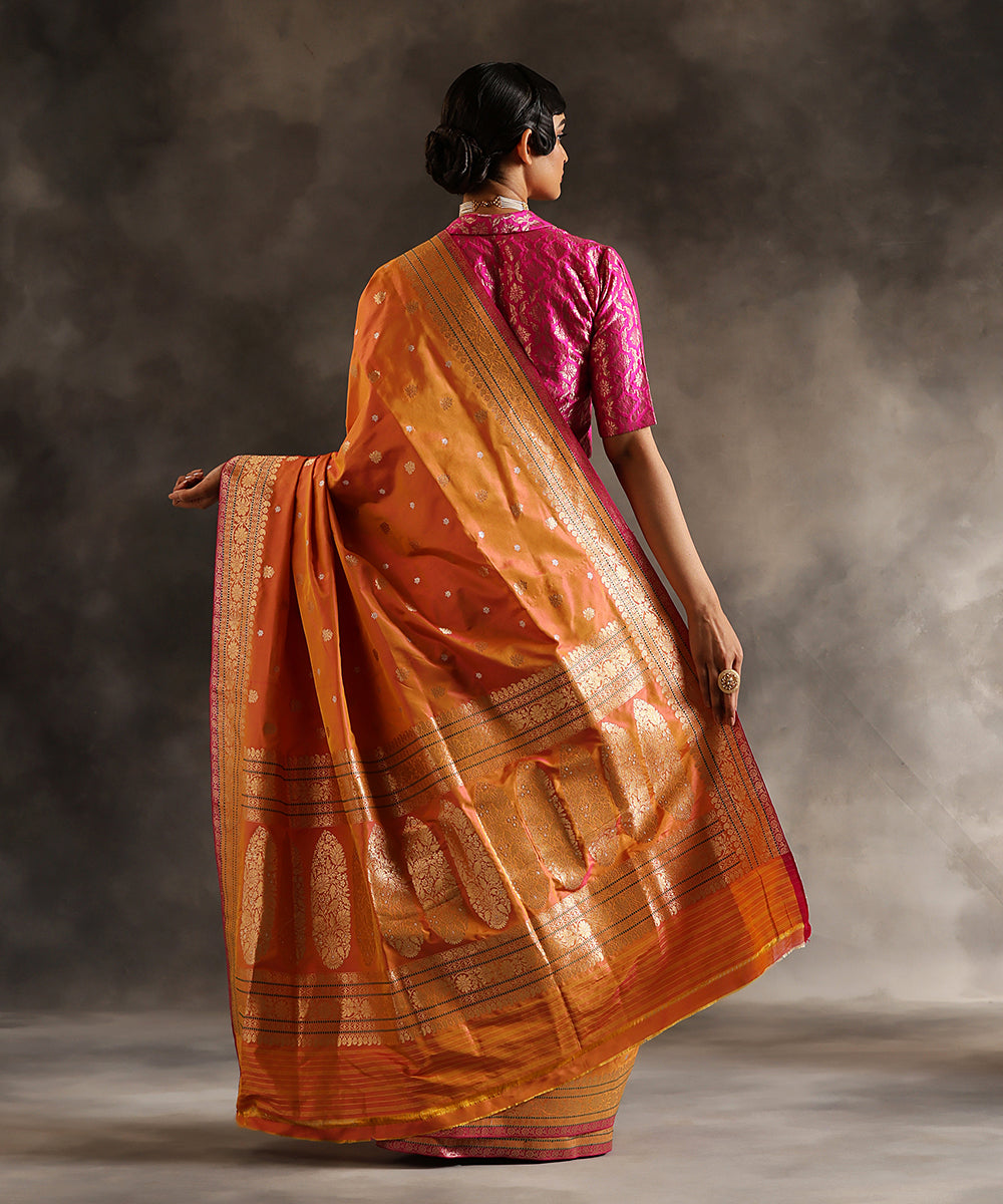 Yellow_And_Pink_Dual_Tone_Handloom_Banarasi_Saree_With_Open_Zari_Border_And_Pink_Blouse_WeaverStory_03