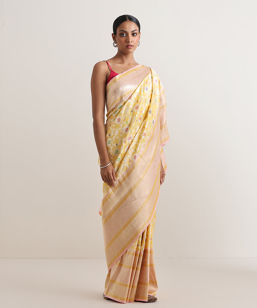 Light_Yellow_Pure_Katan_Silk_Banarasi_Saree_With_Silver_Zari_And_Meenakari_Jaal_WeaverStory_02